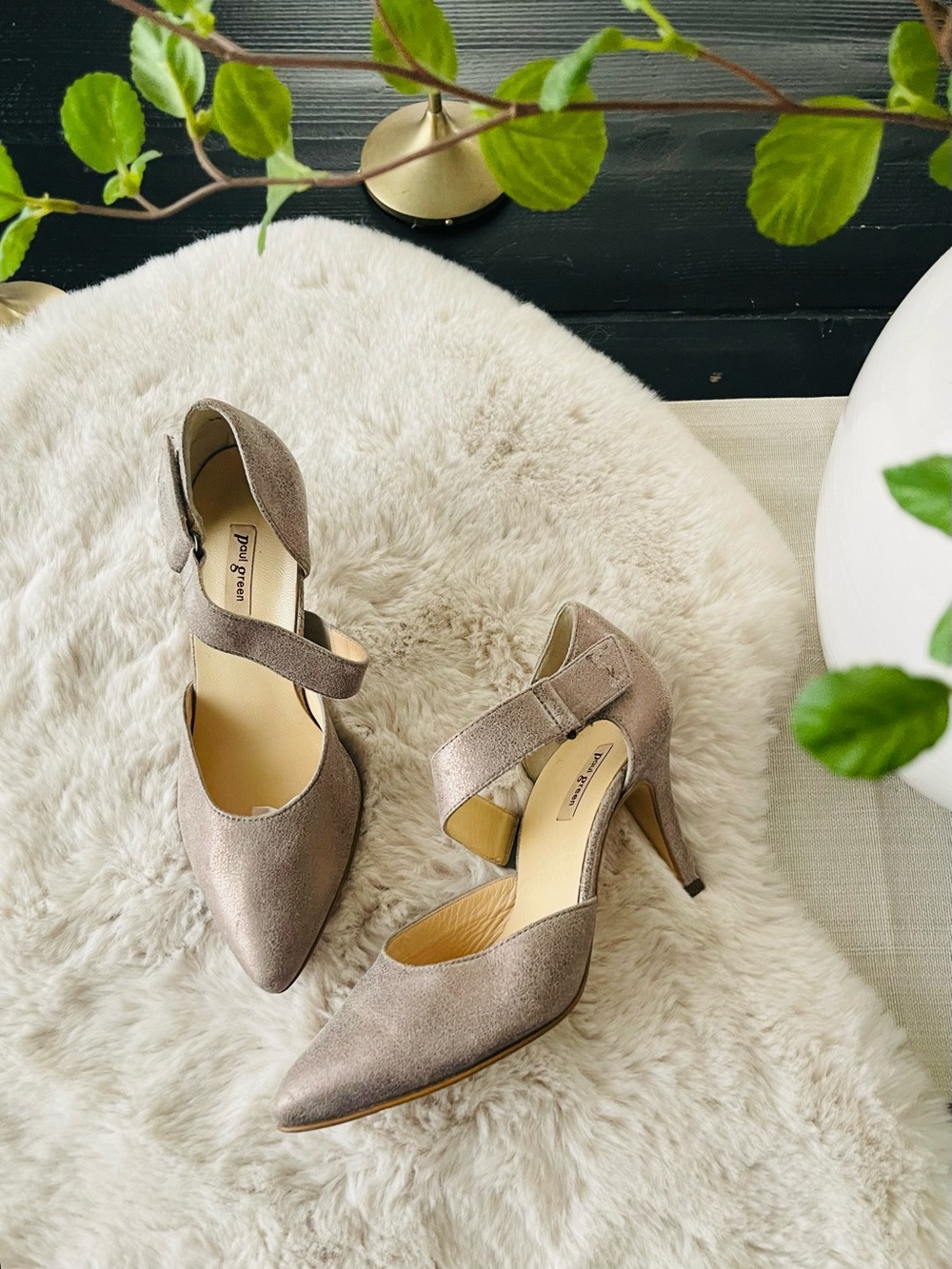 Paul green metallic pewter heels sz 6 womens